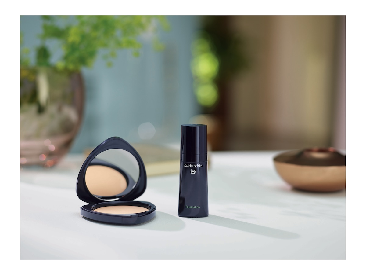 Compact Powder