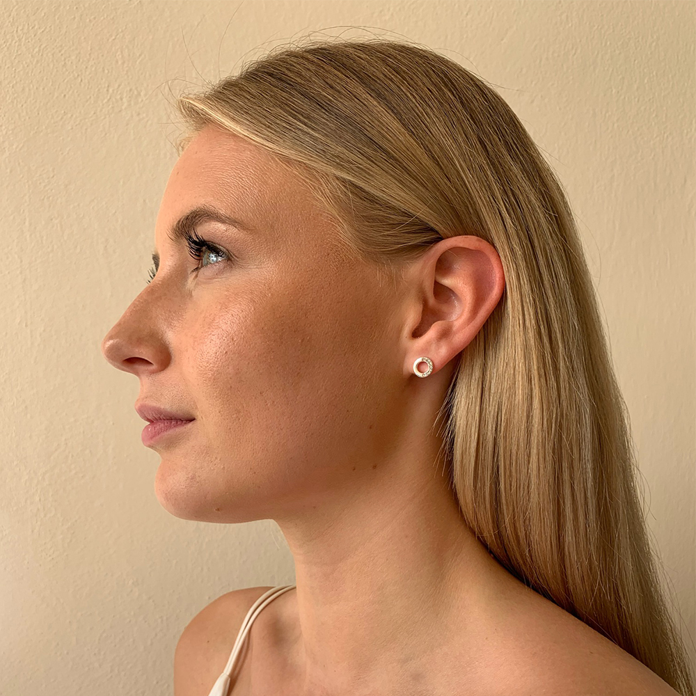 Colline Small Ear Clear