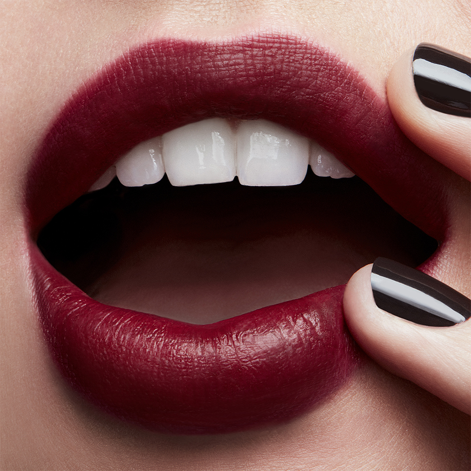 Love Me Lipstick