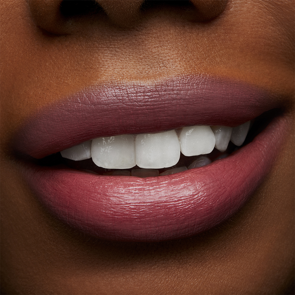 Love Me Lipstick